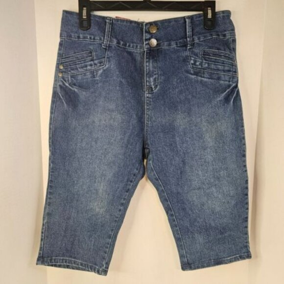 D&R Blue Denim Butt Lifting Women Bermuda Shorts Size 21/22 Faux Pockets - Picture 1 of 12